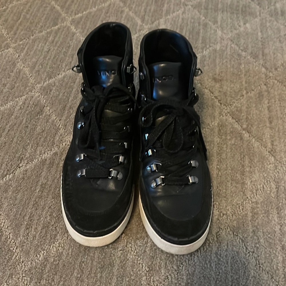 Vince boots